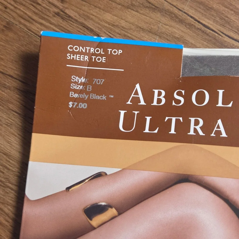 Hanes Absolutely Ultra Sheer Control Top Pantyhose B Sheer Toe Barely Black NWT